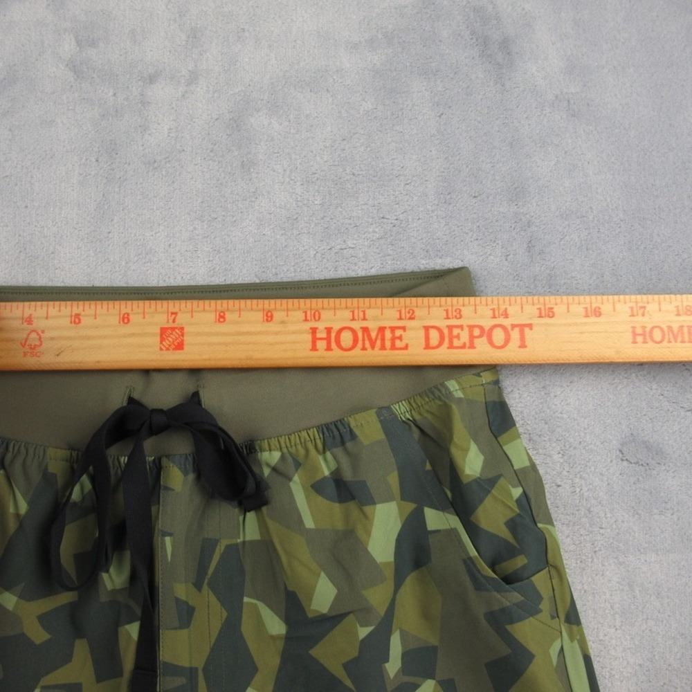 FIGS Zamora Jogger Scrub Pants Womens Small Green‎ Geometric Camo W23SW2067 NEW - Picture 4 of 9